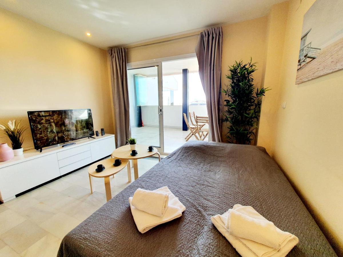 Cozy Apartment On The Beach Sitio de Calahonda 外观 照片
