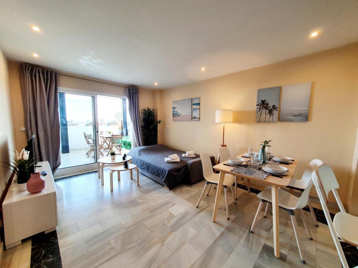 Cozy Apartment On The Beach Sitio de Calahonda 外观 照片