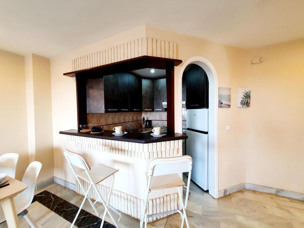 Cozy Apartment On The Beach Sitio de Calahonda 外观 照片